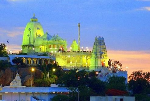 Places to Visit in Hyderabad with Friends_5